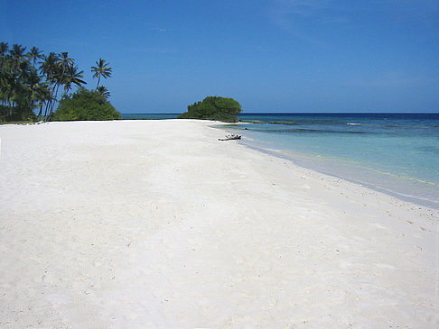 Foto Der weiße Sandstrand